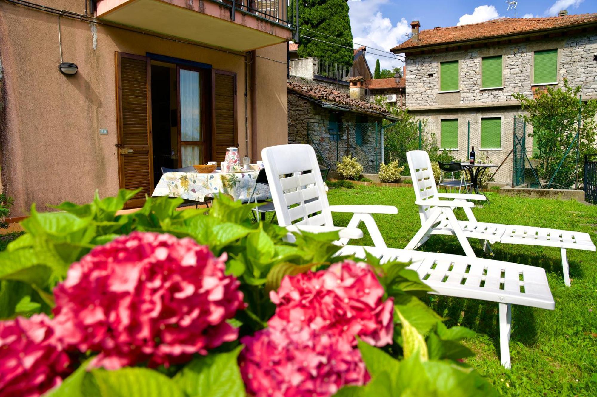 Hotel Diffuso Il Portichetto Vezio Perledo Exteriér fotografie